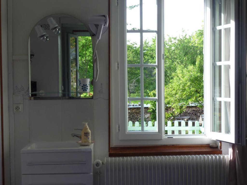 Chambre D'Hotes Au Fil De L'Eau Jumièges Eksteriør billede